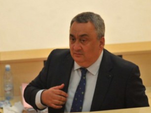 premieris-gancxadeba-absoluturad-exmianeba-umravlesobis-pozicias