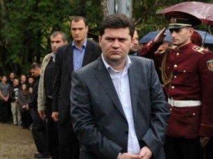 rusTavis--1-cixis-yofili-direqtori---2006-wlis-12-ianvris-Rames-baCo-axalaia-da-megis-qardava-dawesebulebaSi-specrazmTan-erTad-Sevidnen-da-patimrebi-scemes