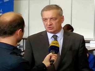 me-ar-vici-sakonstitucio-sasamarTlos-aseTi-Tavmjdomare-rogor-unda-iyos-konstituciuri-marTlwesrigis-sayrdeni
