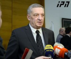 gia-volski---biuros-sxdomaze-deputatebis-dauswreblobisgan-politikuri-skandalis-Seqmna-vaJkacuri-saqcieli-ar-aris