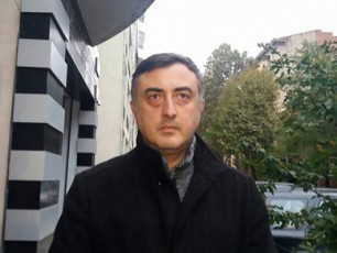 sergo-ratiani-acxadebs-rom-sandra-rulovsis-gadawyvetileba-partiis-wevrebTan-SeTanxmebuli-ar-yofila