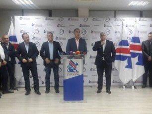 Tavisufali-demokratebis-yofili-wevrebi-xval-sagangebo-preskonferencias-gamarTaven