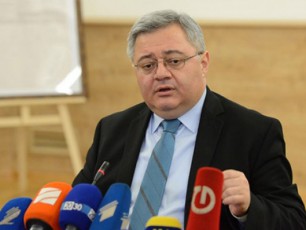 daviT-usufaSvili-respublikuri-partiidan-wasvlasTan-dakavSirebiT-gancxadebas-dRis-bolomde-gaakeTebs