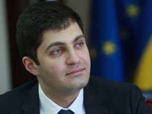 daviT-sayvareliZe---mixeil-saakaSvili-aqtiur-politikur-saqmianobas-gaagrZelebs