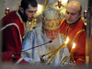 patriarqi-andria-pirvelwodebulis-dResTan-dakavSirebiT-12-dekembers-sveticxovlis-taZarSi-locvas-13-dekembers-ki-saRmrTo-liturgias-Seasrulebs