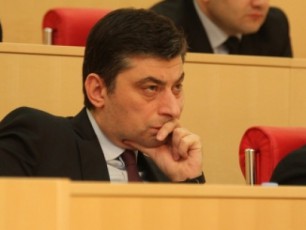 giorgi-gaxaria-kaxa-kalaZisa-da-gazprom-eqsportis-warmomadgenlebTan-Sexvedras-Cveulebriv-standartul-molaparakebebs-uwodebs