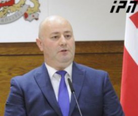 levan-izoria---mxolod-mrCevelTa-institutis-gauqmebiT-389-556-lari-daizoga-rac-ministris-da-misi-moadgileebis-10-mrCevlis-wliur-anazRaurebas-Seadgenda