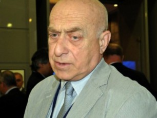 farTod-gaRebul-karebSi-unda-movipatiJoT-axali-adamianebi-rom-ufro-Zlieri-gaxdes-Cveni-politikuri-organizacia