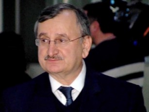 xelisufleba-ereva-eklesiis-saqmianobaSi-da-es-arajansaRi-viTareba-nel-nela-gamodis-saaSkaraoze