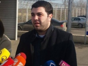 mama-giorgi-mamalaZem-damabara-mxolod-erTi-fraza-irakli-mamalaZe-aris-misi-gare-biZaSvili-da-misi-uaxloesi-megobari