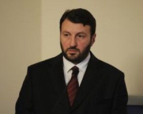 giorgi-andriaZe---giorgi-mamalaZe-aris-sababi-imisa-rom-NGO-ebma-partiebma-da-maTma-sulierma-Zmebma-daiwyon-imaze-msjeloba-rom-eklesia-aris-Caketili-da-CamorCenili