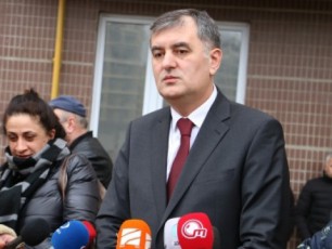 roca-wina-kviras-Catarebul-kvlevasa-da-Semdeg-kviras-Catarebul-arCevnebs-Soris-sxvaoba-20-ze-metia-sandoobaze-saubari-miWirs