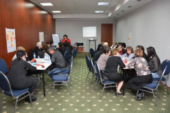 maswavleblebs-skolebSi-laboratoriuli-usafrTxoebis-uzrunvelyofis-Temaze--treningi-CautardaT