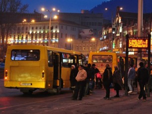 TbilisSi-SesaZloa-Cqari-avtobusebi-gamoCndes-da-maTTvis-specialuri-zoli-gamoiyos