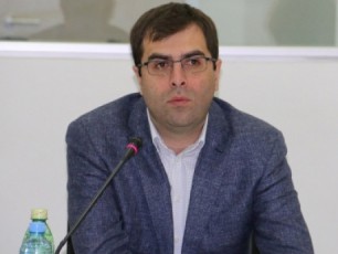 Ramis-mglebis-mier-daanonsebuli-performansi-ar-Seesabameba-9-maisis-dResaswaulis-suliskveTebas-amitom-maTi-saqarTveloSi-stumroba-arasasurvelad-migvaCnia