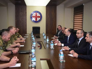 daniis-samefos-Sida-gvardiis--general-maior-fin---vinkleris-viziti-saxelmwifo-usafrTxoebisa-d-krizisebis-marTvis-sabWos-aparatSi