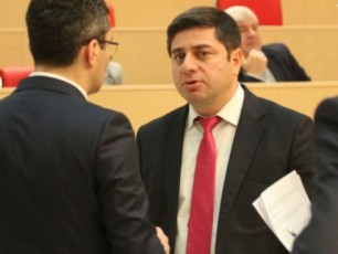 erT-erT-variantad-regionul-proporciul-sistemaze-gadasvla-ganixileba-raTa-parlamenti-mxolod-Tbiliselebis-organo-ar-aRmoCndes