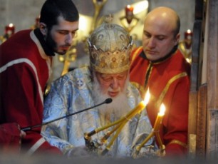 sveticxovlis-taZarSi-iliaobis-dResaswaulTan-dakavSirebiT-saRmrTo-liturgia-mimdinareobs