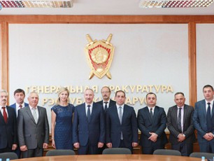saqarTvelos-prokuraturis-delegacia-samuSao-vizitiT-belorusis-respublikaSi-imyofeboda