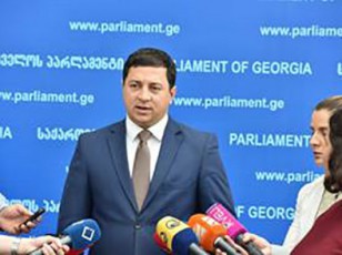 Cvens-mier-miRebul-da-damtkicebul-reformas-sagzao-moZraobis-usafrTxoebis-Sesaxeb--amas-opoziciamac-dauWira-sagazafxulo-sesiaze-mxari