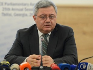 rogorc-mxolod-umravlesobis-or-sakiTxze-ise-opoziciis-mier-dasmul-yvela-sakiTxze-SeTanxmebis-mcdeloba-erTnairad-warumateblobisTvisaa-ganwiruli