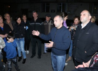 qarTuli-ocnebis--maJoritarobis-kandidati-avTandil-cincaZe-amomrCevels-Sexvda