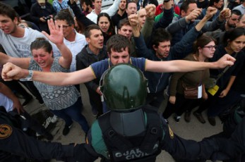 kataloniaSi-policiasTan-Setakebebis-dros-40-mde-adamiani-daSavda