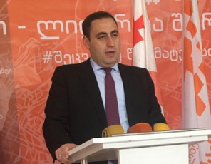 giorgi-vaSaZe-Tbilisis-merias-pekinis-quCis-arasrulad-reabilitaciaSi-adanaSaulebs