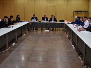 sofio-qacaravam-euTos-saparlamento-asambleis-antiteroristuli-qvekomitetis-wevrebs-sityviT-mimarTa