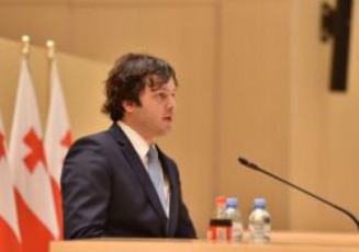 irakli-kobaxiZe---samwuxaro-praqtikaa-rodesac-deputatebi-kiTxvebs-svamen-da-pasuxebs-ver-iReben