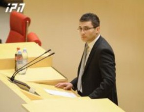 mamuka-mdinaraZe---prezidentma-ukanasknel-Sansze-Tqva-uari-rom-bolos-mainc-pozitiuri-roli-Seesrulebina-sakonstitucio-reformis-procesSi