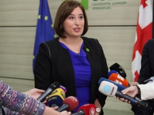 ar-arsebobs-arc-informacia-da-arc-raime-safuZveli-rom-yizilajloSi-momxdari-faqti-politikur-an-saarCevno-garCevas-daukavSirdes
