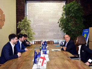 kaxa-kalaZe-evropis-rekonstruqciisa-da-ganviTarebis-bankis-regionul-direqtors-bruno-balvaneras-Sexvda