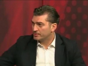 ukeTesi-iqneboda-protesti-gamoeTqvaT-rom-warumatebeli-fexburTi-gvaqvs-da-amaze-bodiSs-movixdidi