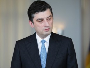 msgavs-meryeobas-stabiluroba-da-laris-kursis-gamyareba-moyveba