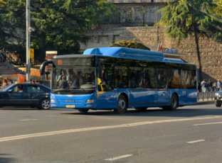daviT-narmaniam-mTavrobis-sxdomaze-transportis-sferoSi-ganxorcielebul-proeqtebze-isaubra
