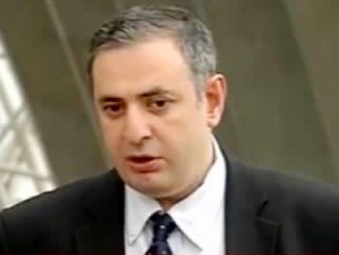 kalaZisadmi-SekiTxvebia---saidan-SearCia-Savbneli-qsenofobiuri-warmomadgeneli-usafrTxoebis-samsaxurSi-da-ratom-ver-SeZlo-sus-is-mier-miCenili-nikoleiSvilis-gamocvla