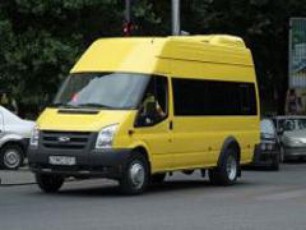 Tbilisis-14-quCaze-mikroavtobusebi-mxolod-sazogadoebrivi-transportis-mosacdelebTan-gaCerdebian