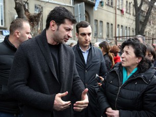 Tbilisis-meri-savaWro-centr-qalaqis-gulis-administraciasa-da-xanZris-Sedegad-dazaralebul-movaWreebs-Sexvda
