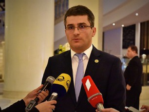 mamuka-mdinaraZe--arCil-tatunaSvilTan-dakavSirebiT-parlamentis-rezolucia-iqneba-mkacri