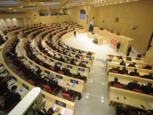 ninia-kakabaZe-da-izabela-osipova-sazogadoebrivi-mauwyeblis-sameurveo-sabWos-wevrebi-gaxdnen