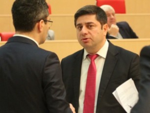 umravlesobaSi-dapirispirebis-niSnebi-saxezea-da-am-niSnebs-mkurnaloba-sWirdeba