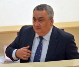 zviad-kvaWantiraZe-dRemde-sakuTari-iniciativiT-aravin-misula-parlamentSi-da-ar-gaumarTavs-Sexvedra-umravlesobasTan-da-opoziciasTan