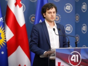 yvelaferi-rCeba-ise-rogorc-aris---parlamentis-Tavmjdomare-premieri---saubaria-imaze-rom-ivaniSvili-partias-Caudgeba-saTaveSi-da-politikur-procesebSi-CaerTveba