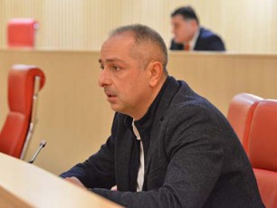 saxelmwifo-kvlavac-darCeba-sityvis-Tavisuflebis-sadarajoze-Tumca-yvelas-unda-movuwodoT-rom-am-uflebiT-sargeblobisas-ar-mivayenoT-vinmes-Seuracxyofa