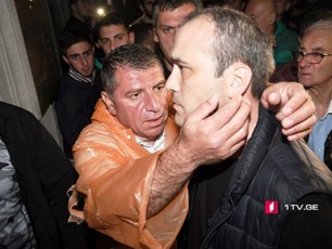 me-da-zaza-saraliZe-viyaviT-megobrebi-vrCebiT-megobrebad-magram-ar-varT-TanamebrZolebi