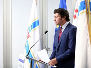 kompanias-romelic-minus-16-milioniT-amTavrebs-yovelwliurad-Tavis-saqmianobas-ar-aqvs-SesaZlebloba-45-iani-xelfasebis-zrda-ganaxorcielos