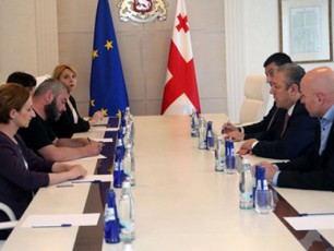 Sevdivar-Tqvens-mdgomareobaSi-da-es-CemTvis-iseTive-tragediaa-rogorc-nebismieri-adamianisTvis-vinc-Tqveni-ojaxebis-ubedurebas-uyurebs