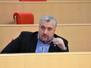 uaxloes-momavalSi-CvenTan-komisiaSi-movlen-is-adamianebi-vis-mimarTac-kiTxvebi-gaCnda---SoTaZe-iqneba-subeliani-Tu-sxva