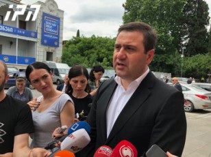 saparlamento-umravlesobis-dRevandel-sxdomaze-samTavrobo-cvlilebebis-Sesaxeb-saubari-ar-yofila